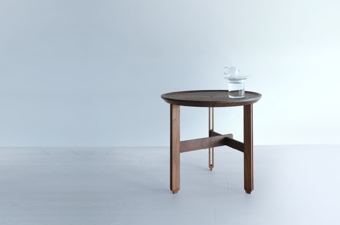 泉邊几 Spring Side Table